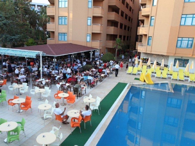 Merlin Beach Park Hotel Tosmur Exterior photo